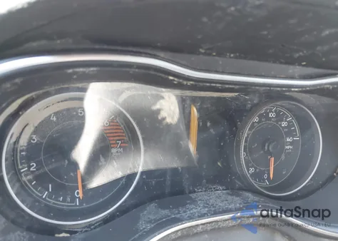 2020 Jeep Cherokee Limited 4X4 from USA, damaged, VIN 1C4PJMDN6LD612869